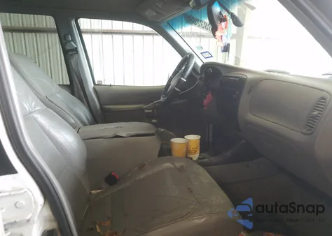 1998 Ford Explorer z USA, uszkodzony, nr VIN 1FMZU32E2WZA28646